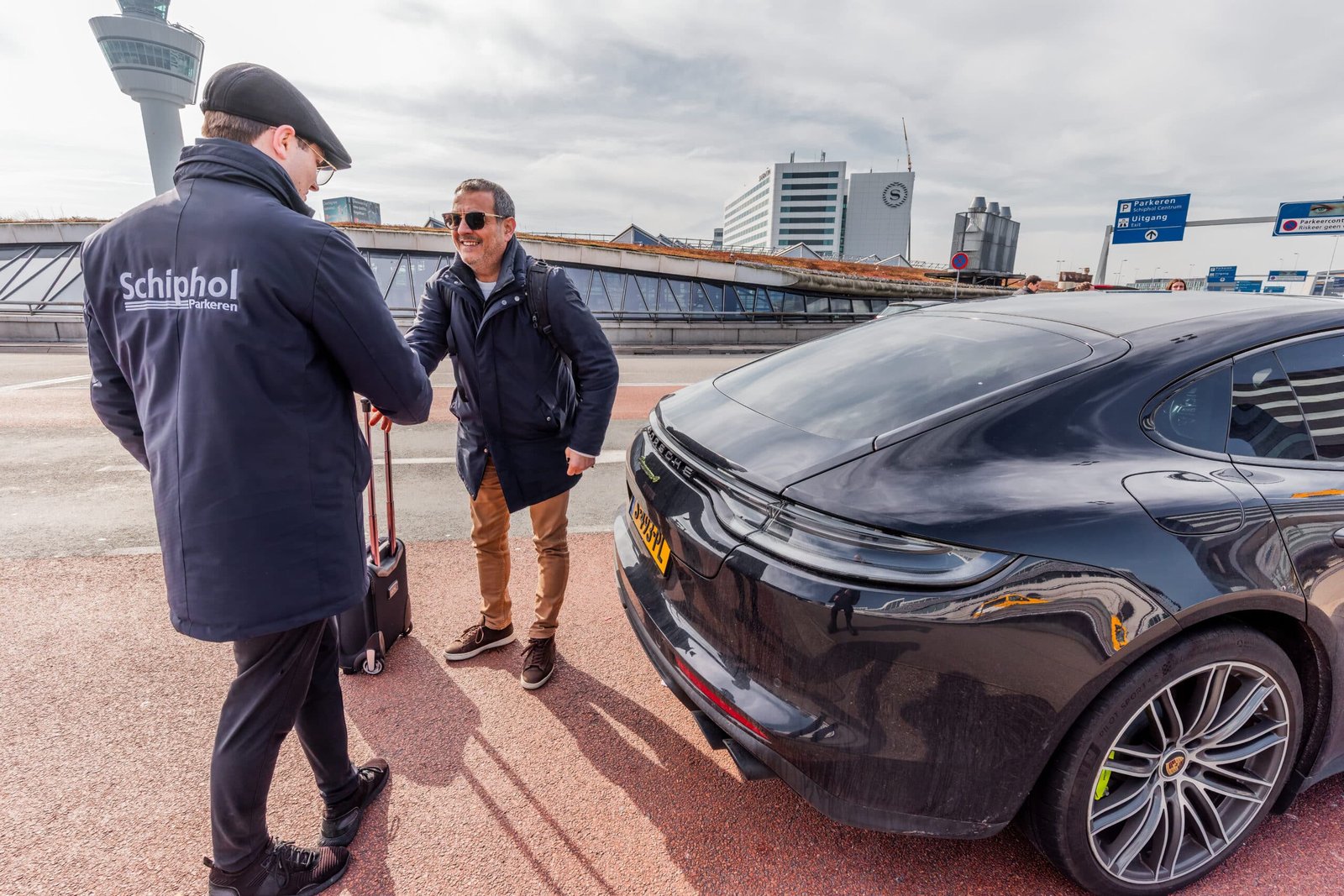 vanDijkMedia HQ Webactueel ValetParking 111